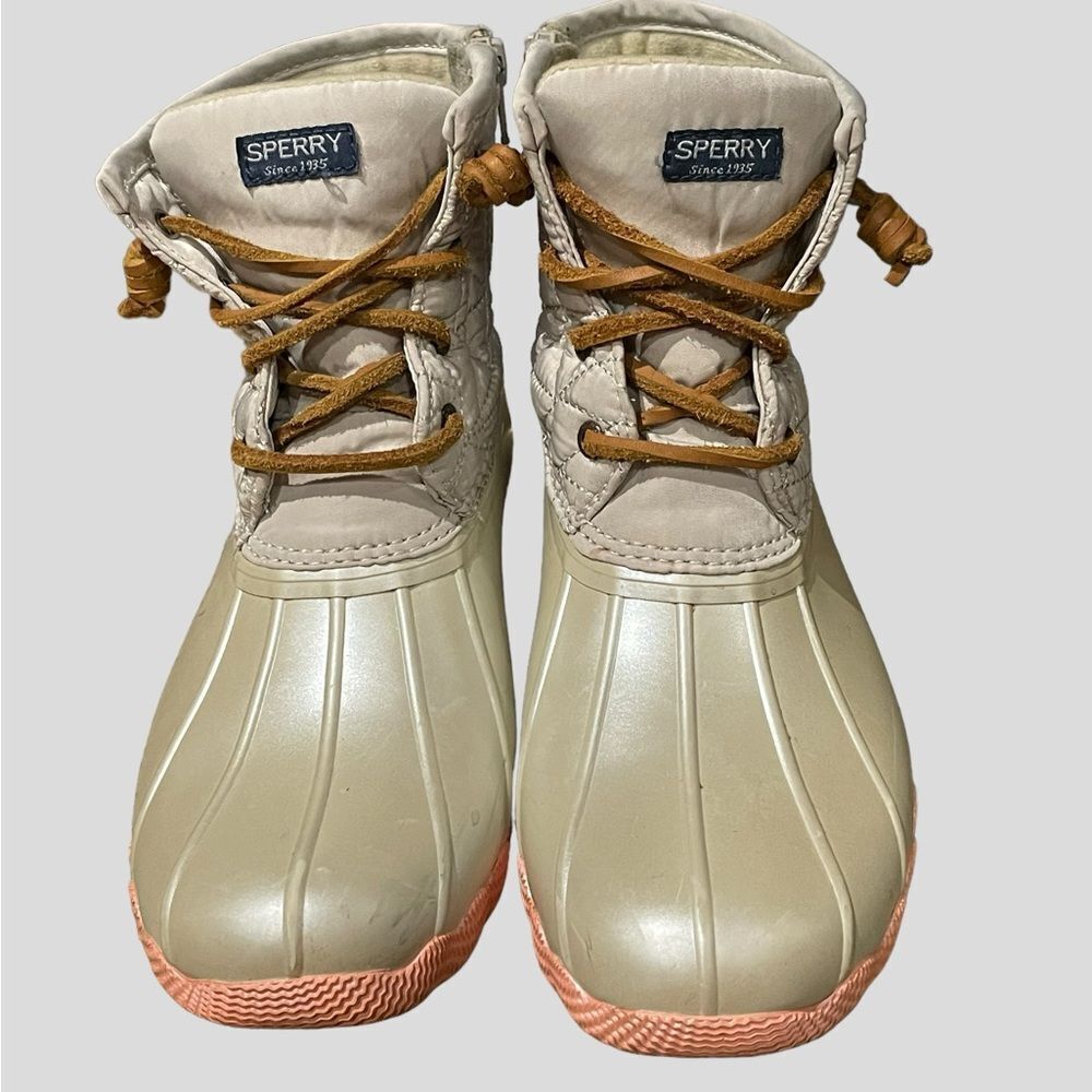 Sperry Saltwater Duck Boots Girls 4 Cream Peach Quilted Rain Snow Boots